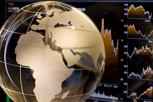 Strong US Payrolls Lift Yields, Dollar; ECB Rate Hike Expected